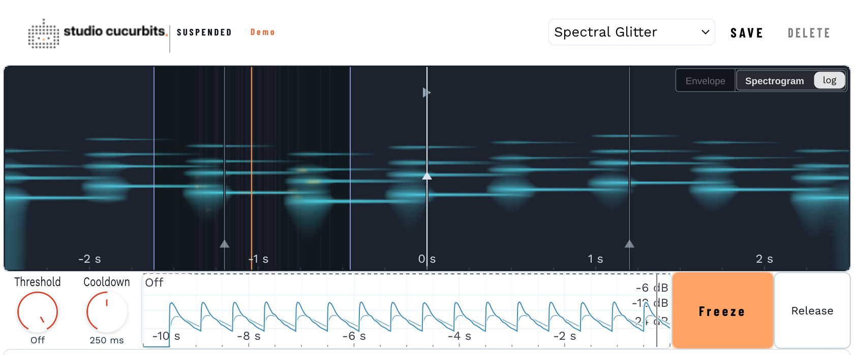 logスケールのSpectrogram表示。キャプチャのグラフ内にグレインのハイライトがあり、その下にライブ入力のグラフが表示されています。